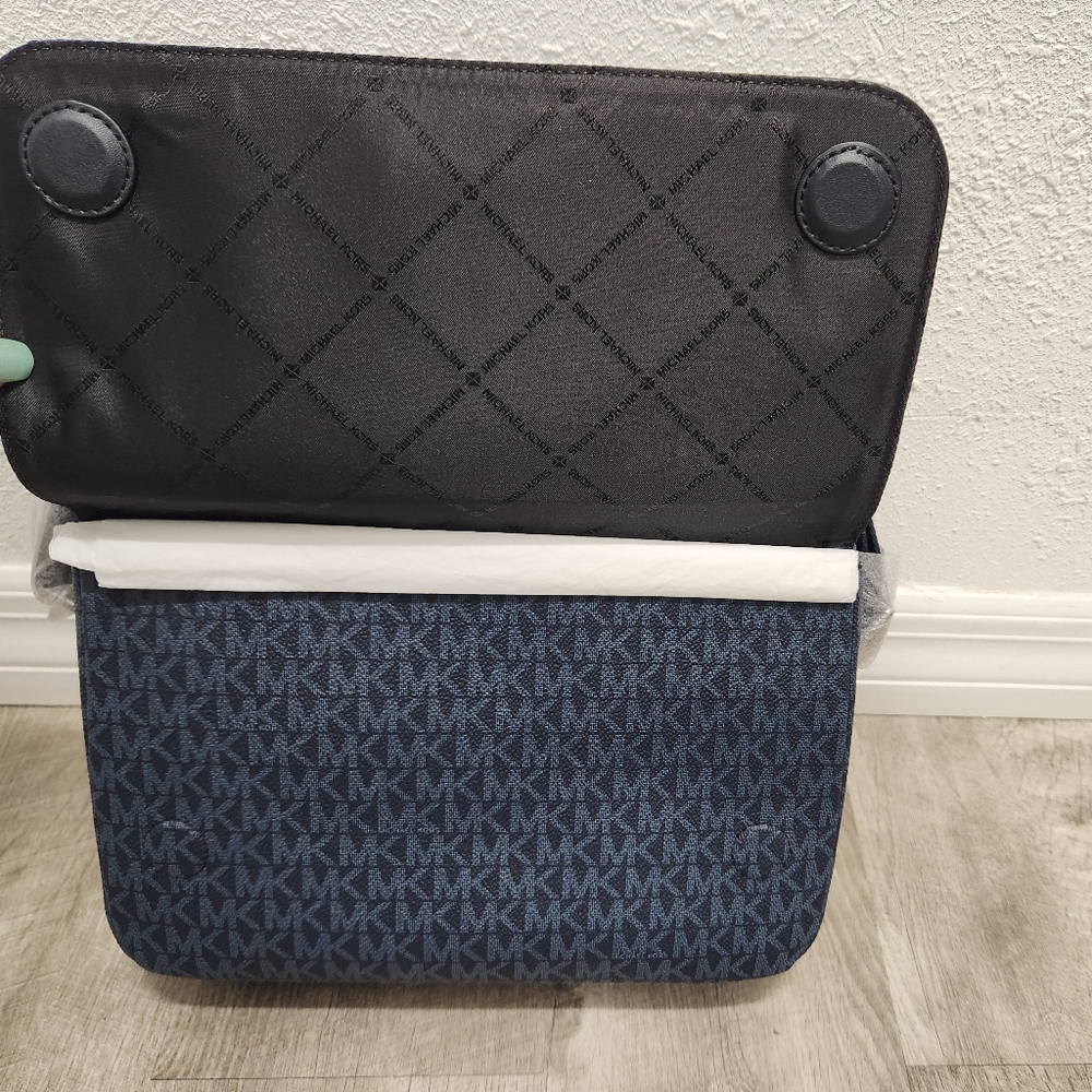 Michael Kors Cooper Logo Camera Bag - Admiral/Pale Blue *NEW* - Picture 6 of 10